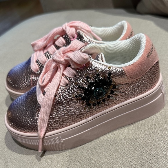 Kurt Geiger Other - Brand new Kurt Geiger Mini Laney Eye in Pink size 6